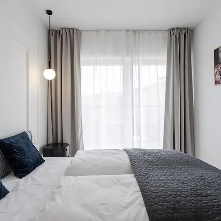 Rentplanet - Apartament Madalinskiego * Vratislav