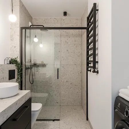 Apartmán Rentplanet - Apartament Madalinskiego