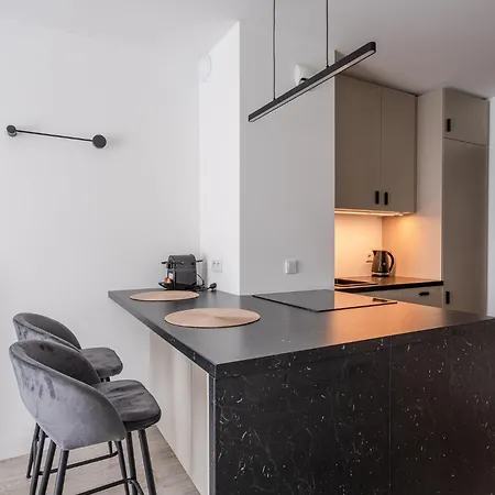 Rentplanet - Apartament Madalinskiego Apartmán *